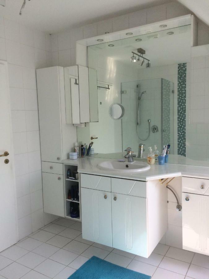 Schoene Zimmer Im Zentrum Leben Offenburg Buitenkant foto