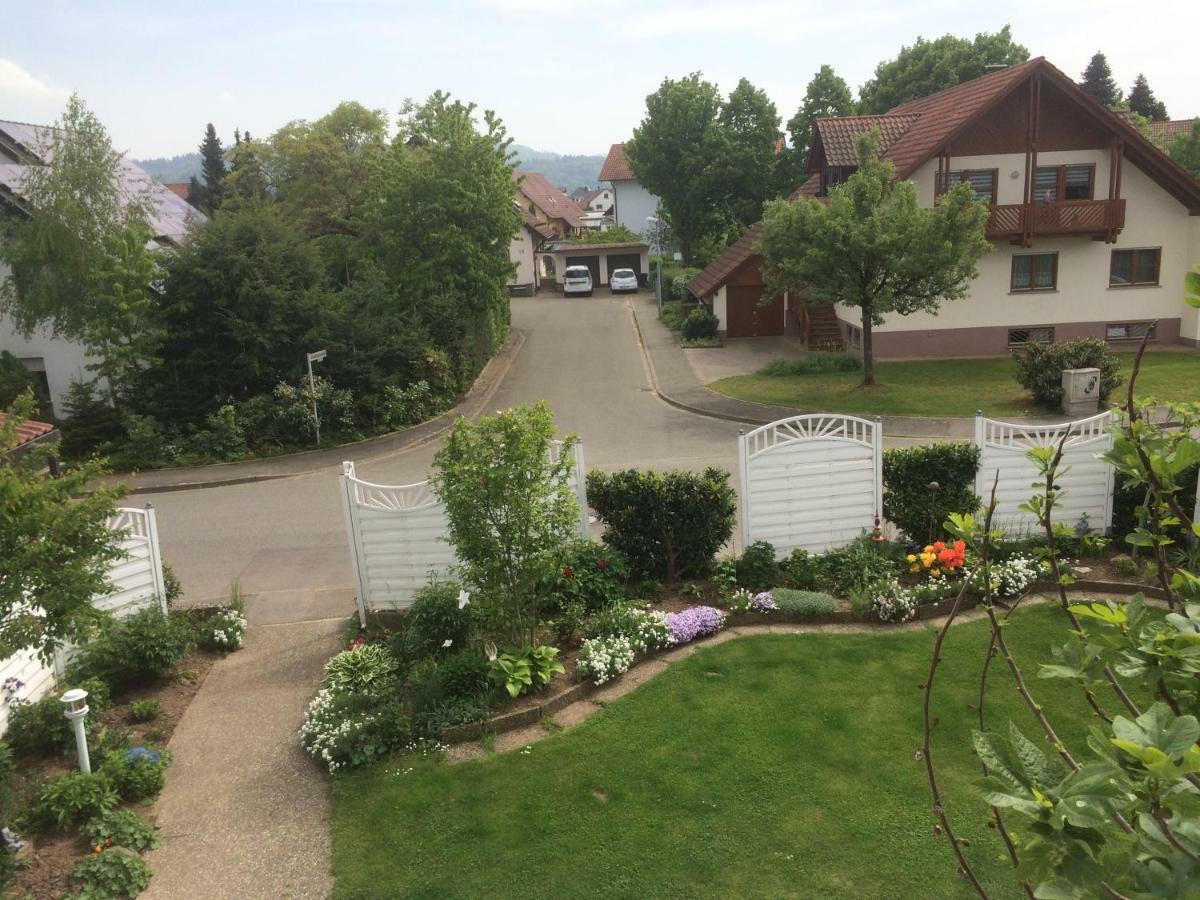 Schoene Zimmer Im Zentrum Leben Offenburg Buitenkant foto