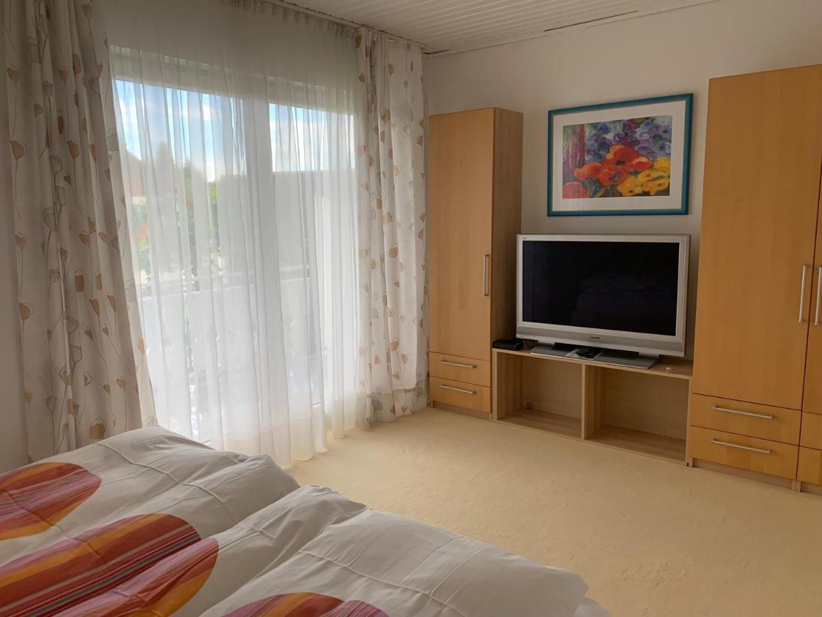 Schoene Zimmer Im Zentrum Leben Offenburg Buitenkant foto